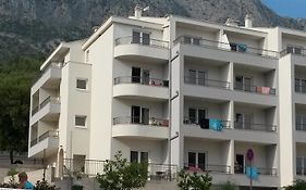 Apartments Bota
