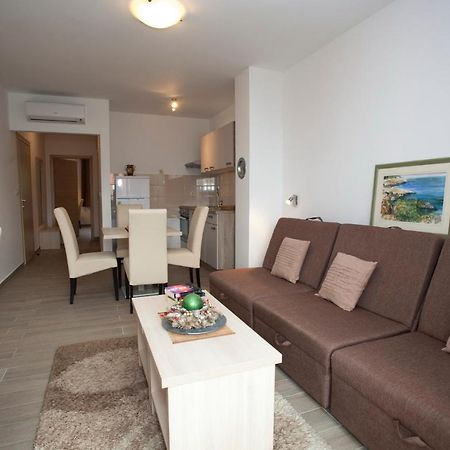 Apartments Bota Drvenik  Zewnętrze zdjęcie