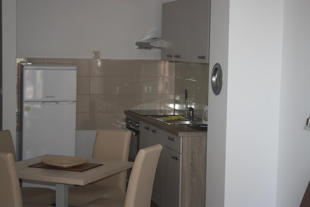 Apartments Bota Drvenik  Zewnętrze zdjęcie